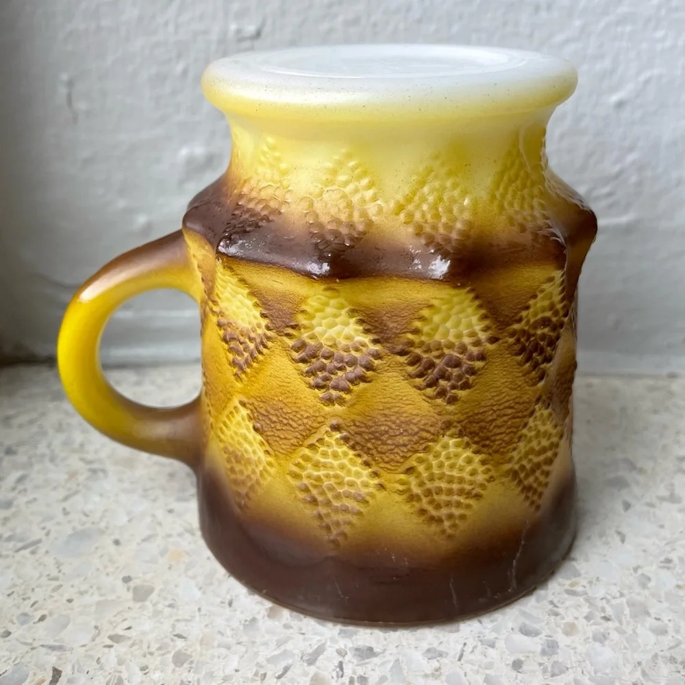 Vintage Fire King Yellow & Brown Diamond Pattern Coffee Mug Milk Glass Anchor - Picture 6 of 7